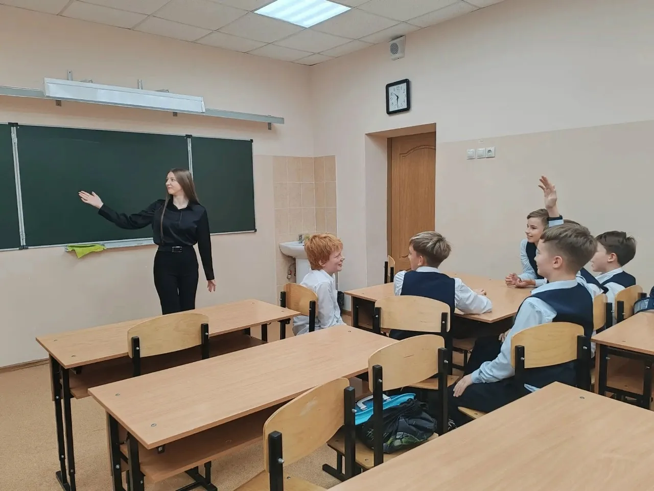 🎉 30 сентября отмечают День Воссоединения Донецкой Народной Республики, Луганской Наро...