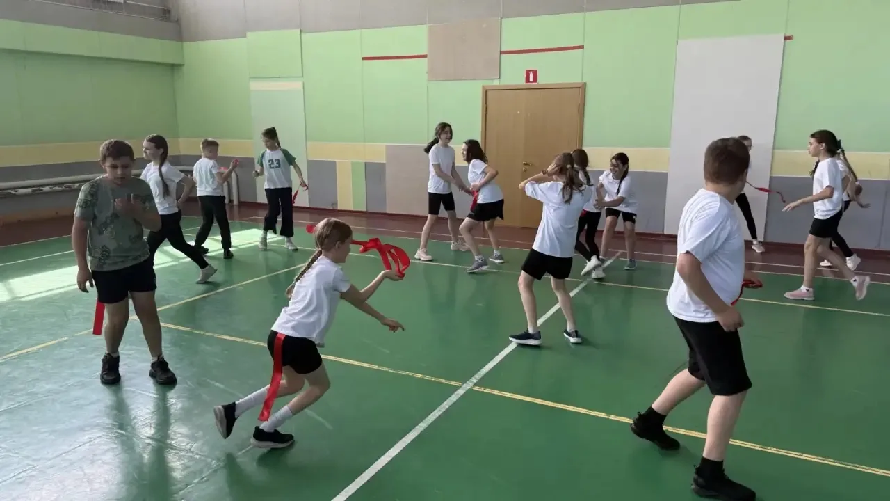 В Домодедовской СОШ №1 прошли настоящие славянские игры   🏃‍♂️🪿24 мая, в День славянской письменност