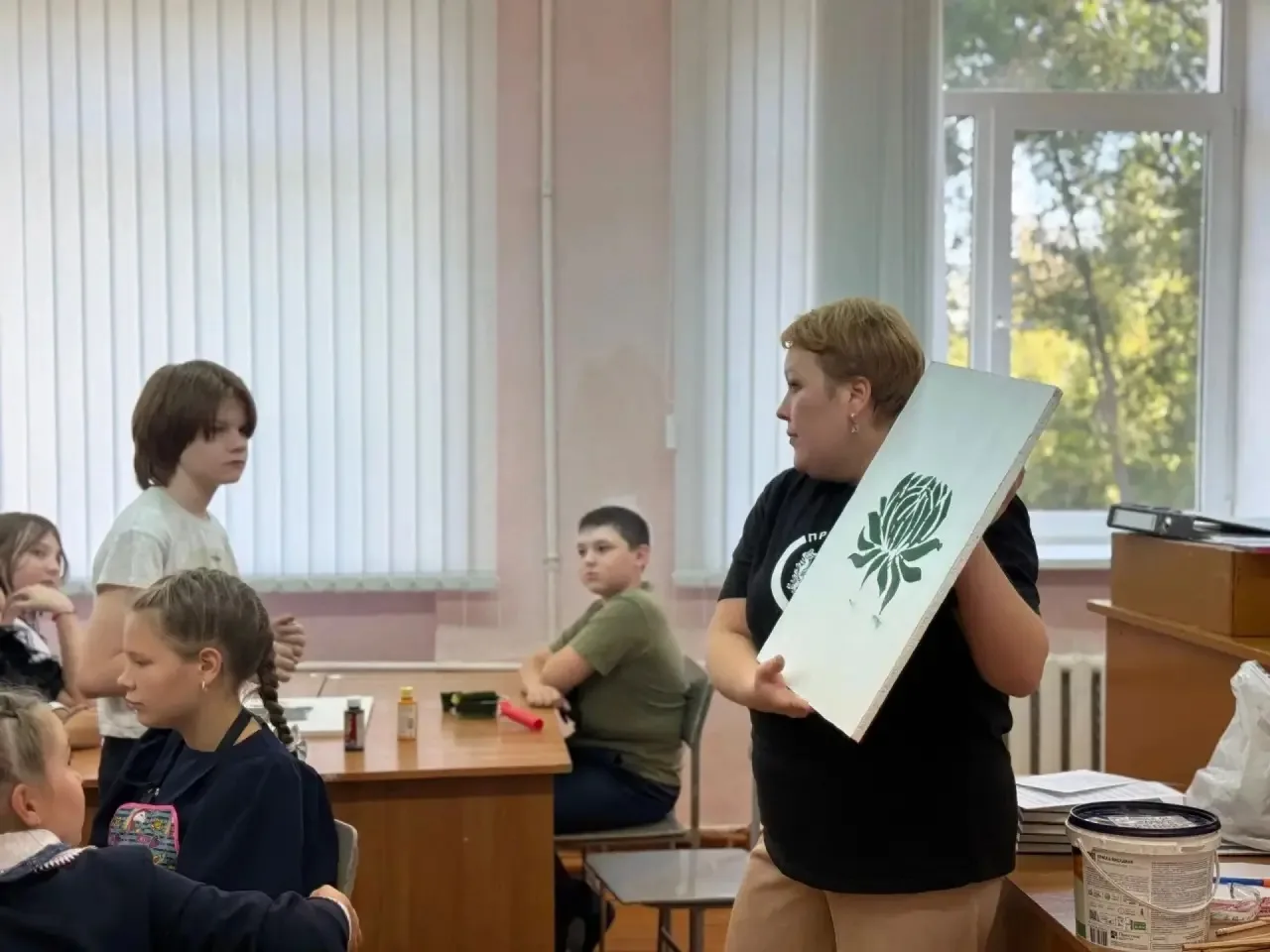 🎨 «Билет в будущее»: погружение в профессию маляра-декоратора!