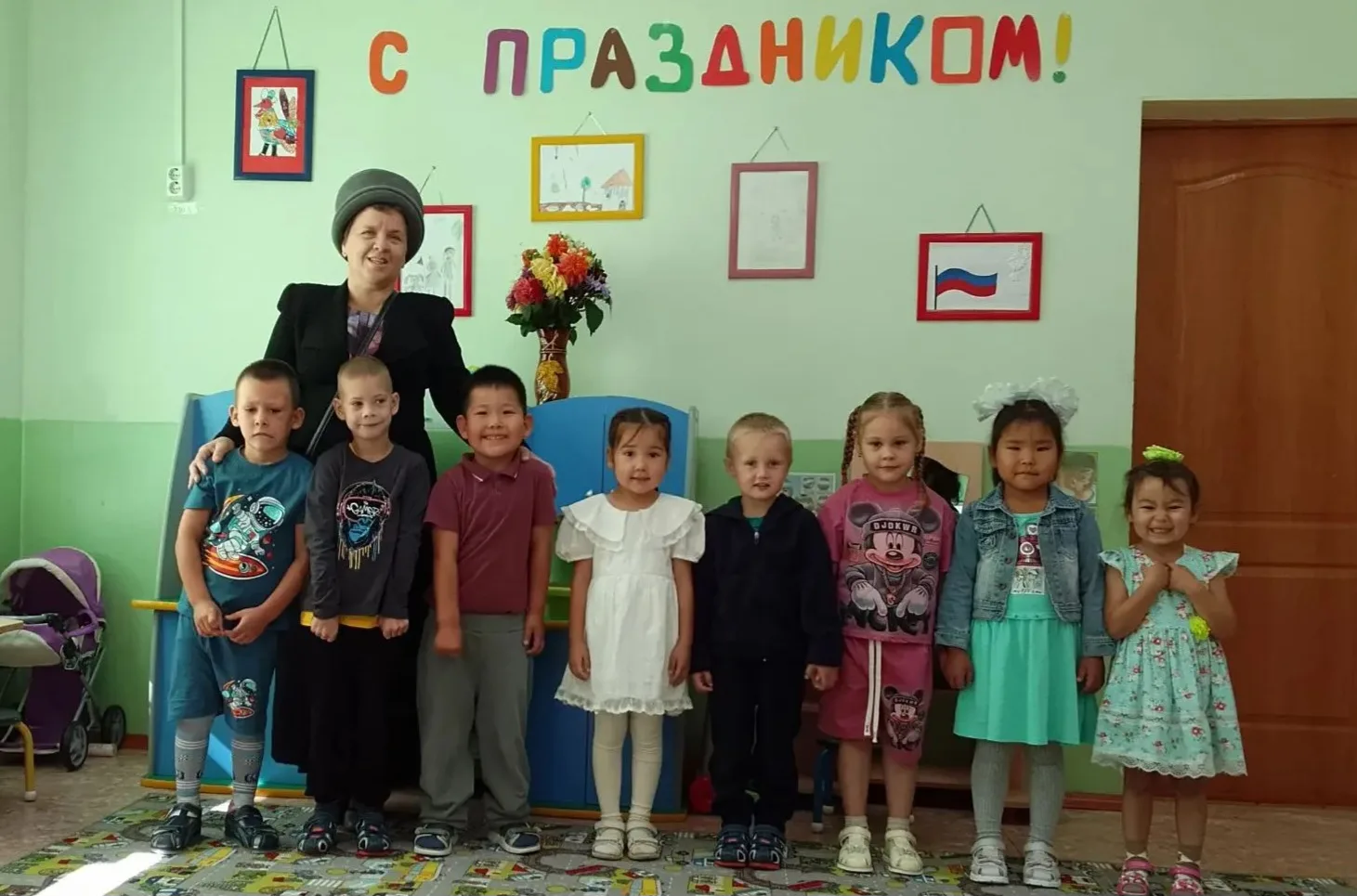 Сегодня в нашем детском саду в старше -подготовительной группе, прошло яркое и весёлое ...