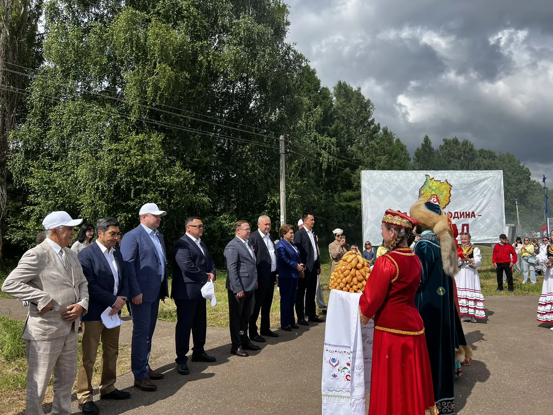 Сегодня в Туймазинском районе ярко и весело прошел народный праздник Сабантуй! 🎉💥


#Туймазинскийр