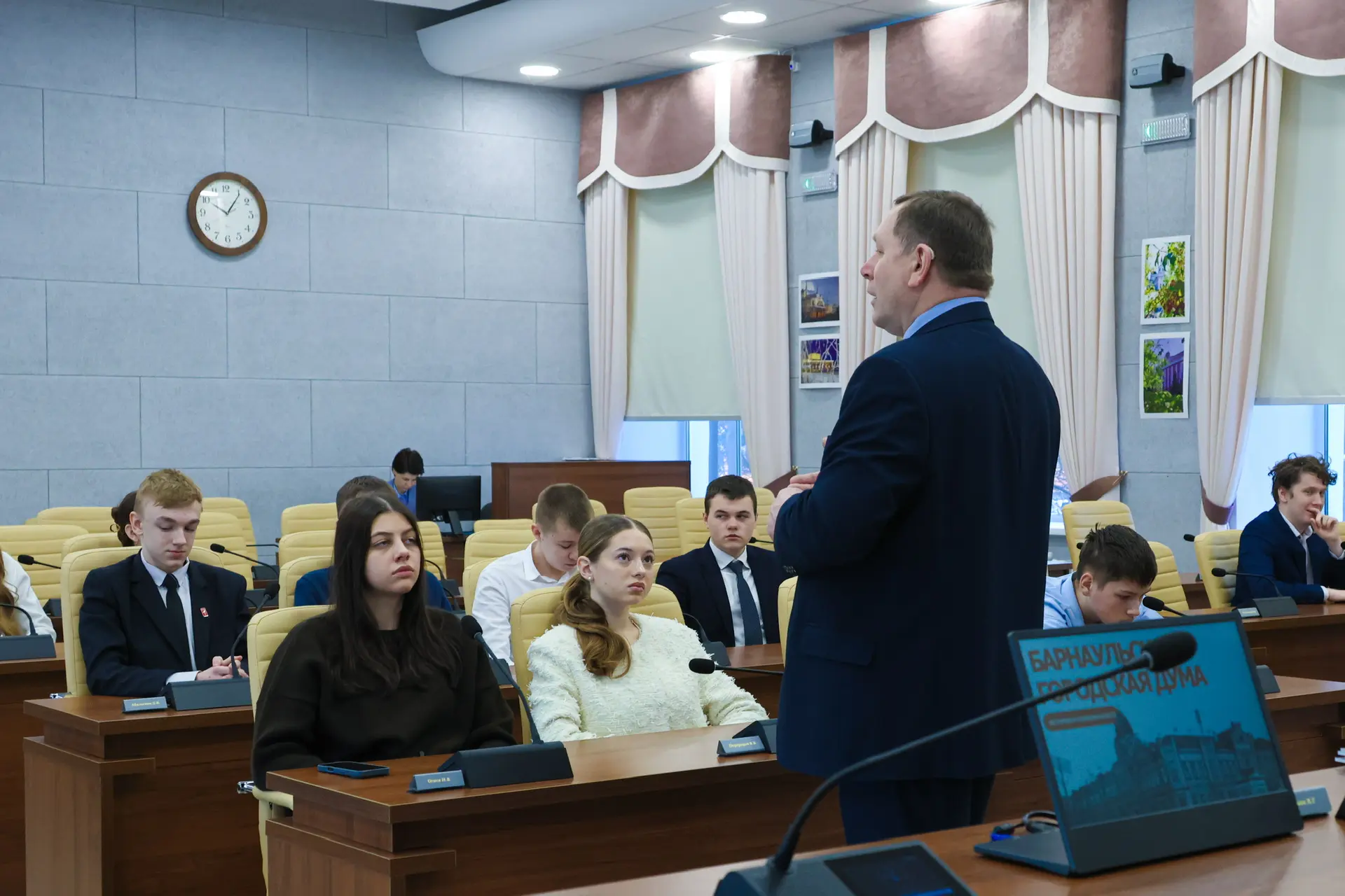 Сегодня активисты клуба молодого избирателя «Союз юных сил» побывали на экскурсии в Барнаульской гор