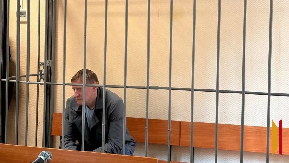 ⚖️ Фигурантов дела о реконструкции Петровской набережной уволили из-за утраты доверия