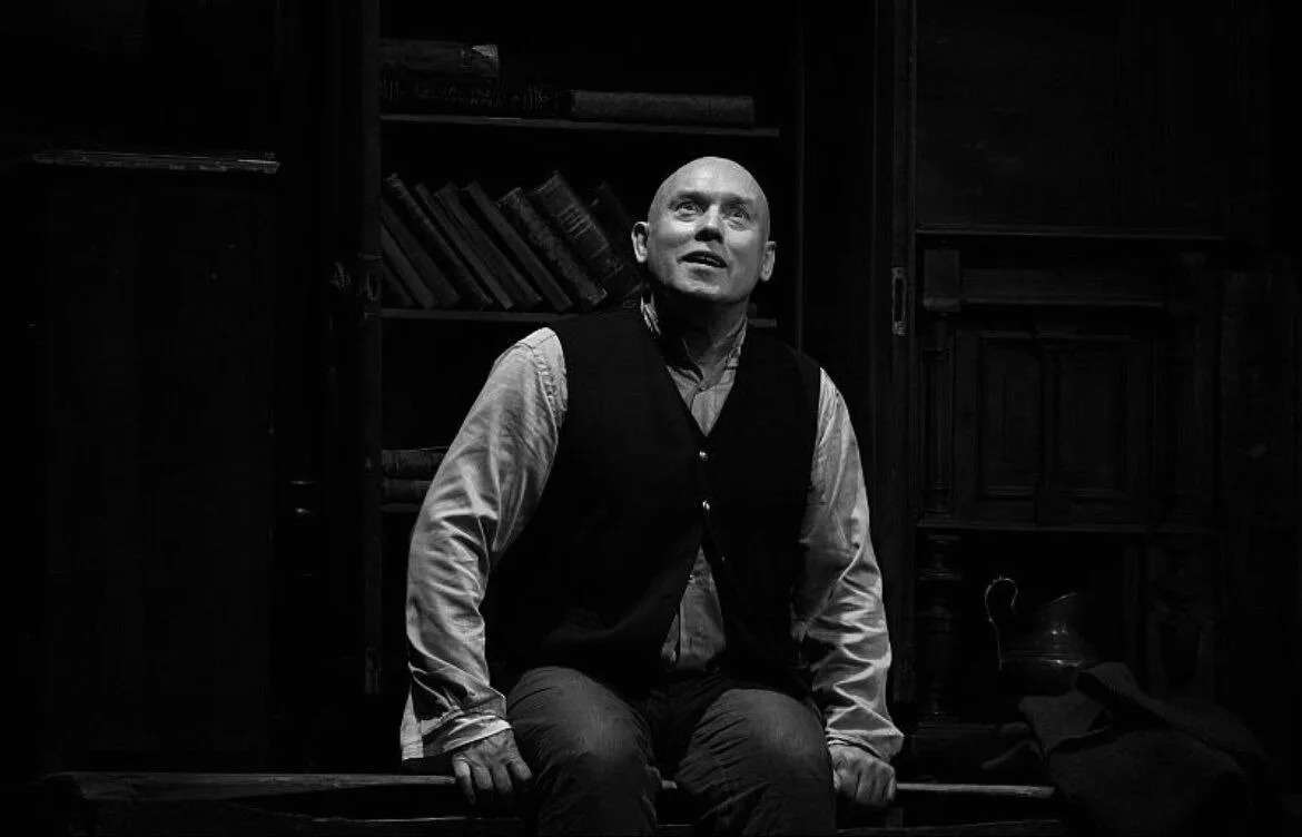 Не мщу. Месть — это всегда про зло. А я просто помню.

После сложных отношений я могу оставаться при