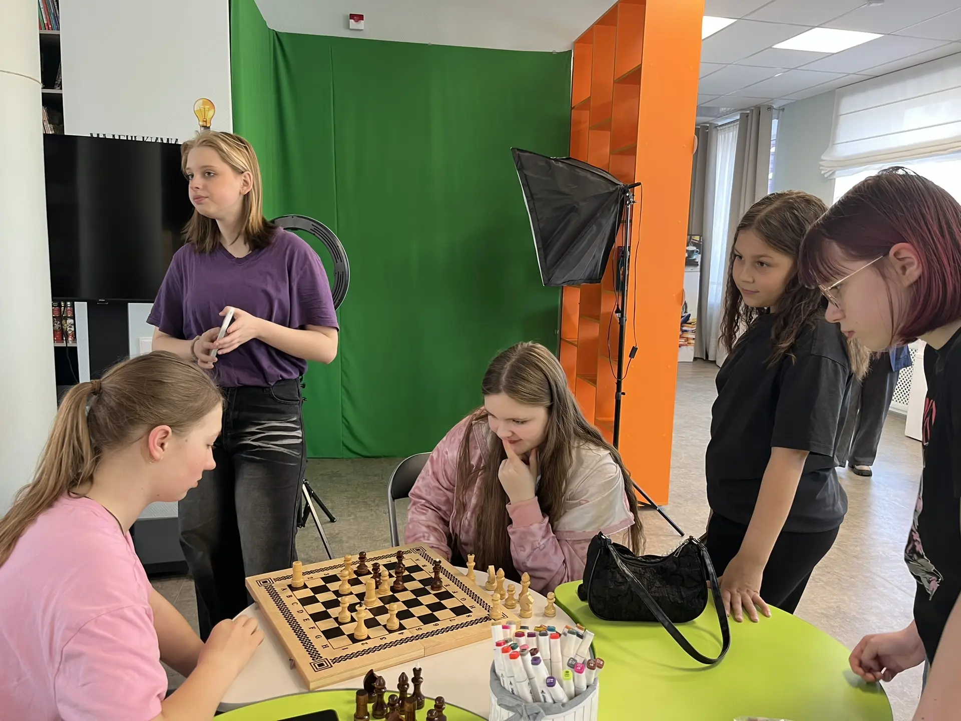 🧩ИНЖЕНЕРНЫЕ КАНИКУЛЫ ✏️ ✨Сегодня в гостеприимных стенах библиотеки нового поколения для учащихся 6-х