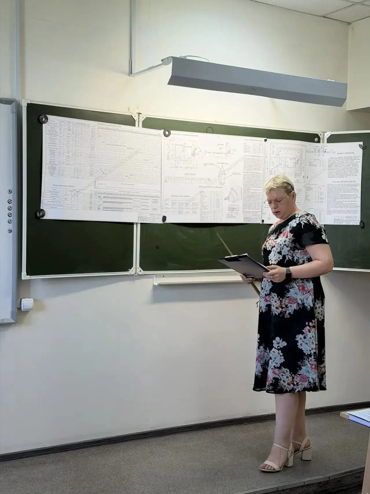 🎓 Сезон защиты дипломов открыт!

Сегодня, 16 июня, в нашем колледже дан старт самому волнительному 