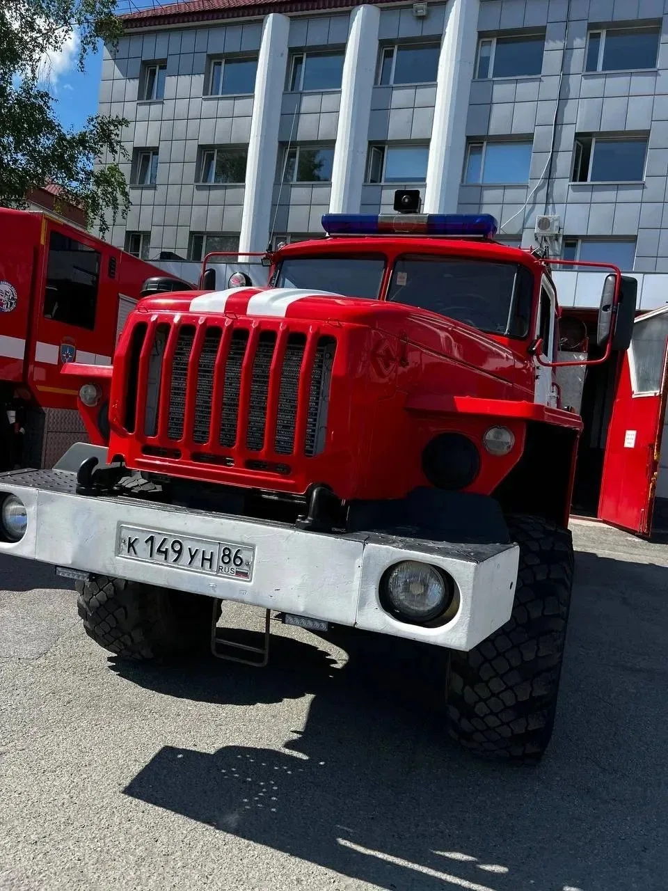 🔥🚦 **Безопасность — это серьёзно, но интересно!** 🚦🔥Этим летом в нашем лагере мы не просто отдых