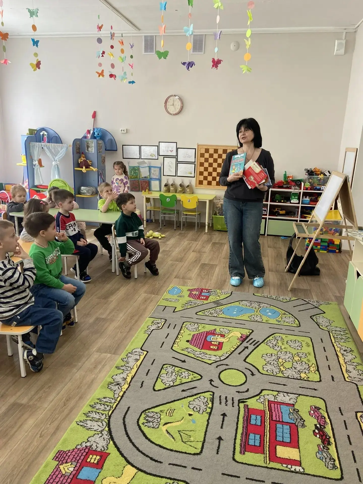 В гостях у «Радуги» — хранитель книг! 📚✨