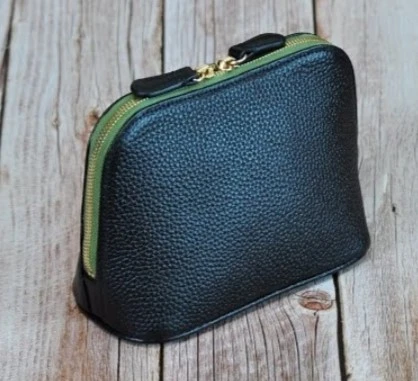 Косметичка на молнии от Taeyarh Leather