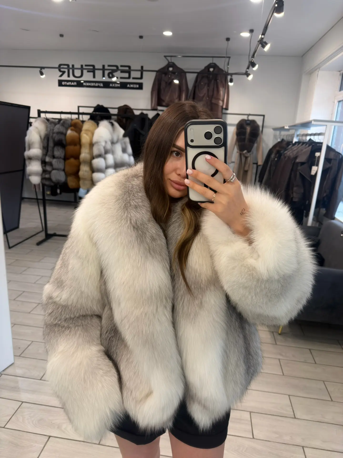 арктическая лиса 🥥
В наличии