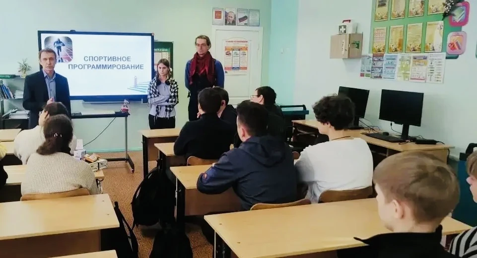 💡Открываем технологии: профориентационное партнерство   Учащиеся 10Б класса погрузились в мир соврем