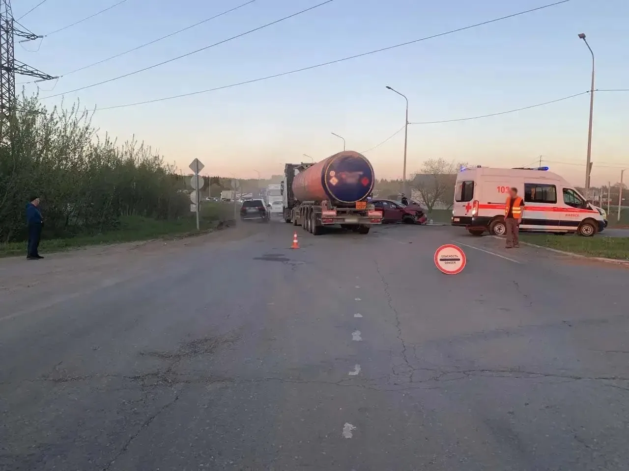Четыре человека травмированы в дорожной аварии в с. Завьялово  7 мая 2026 года, около 19 часов 13 ми