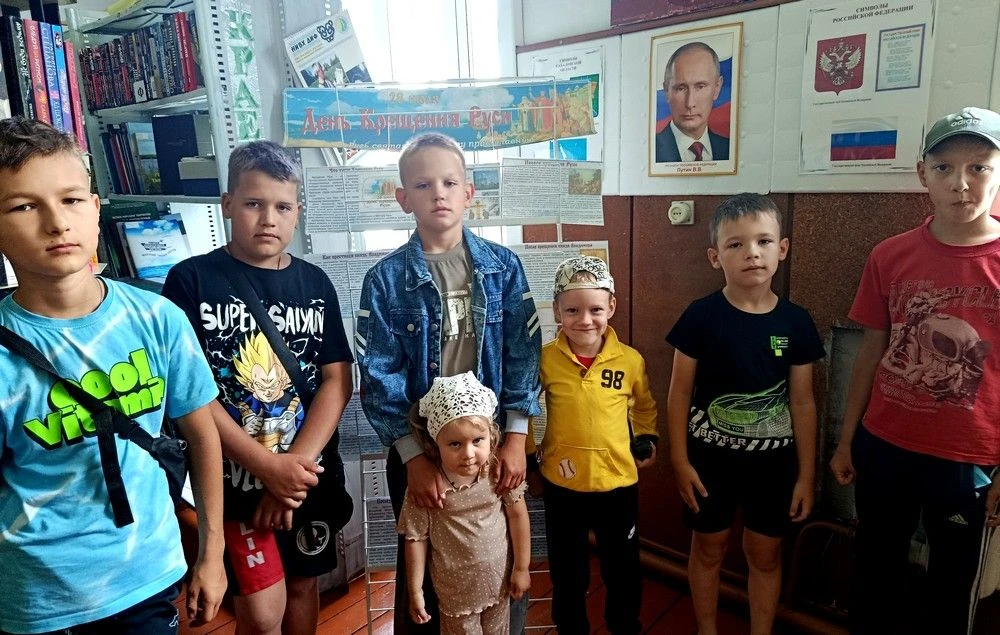 17 июля помещение Зональненской библиотеки наполнилось особой, торжественной тишиной. Здесь прошел и