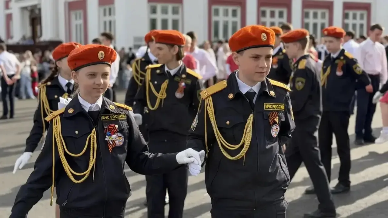 🎗️Бал Победы  🎖️Бал Победы — это не просто танцевальное мероприятие, а настоящий символ памяти, уваж