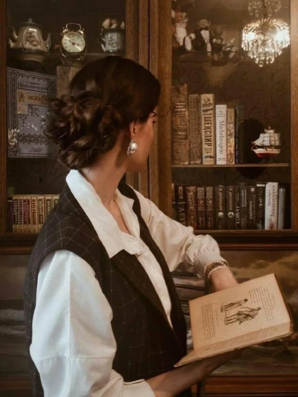 Где искать книги от 50 ₽?

Собрали места, где можно найти классику, современные издания и экземпляры