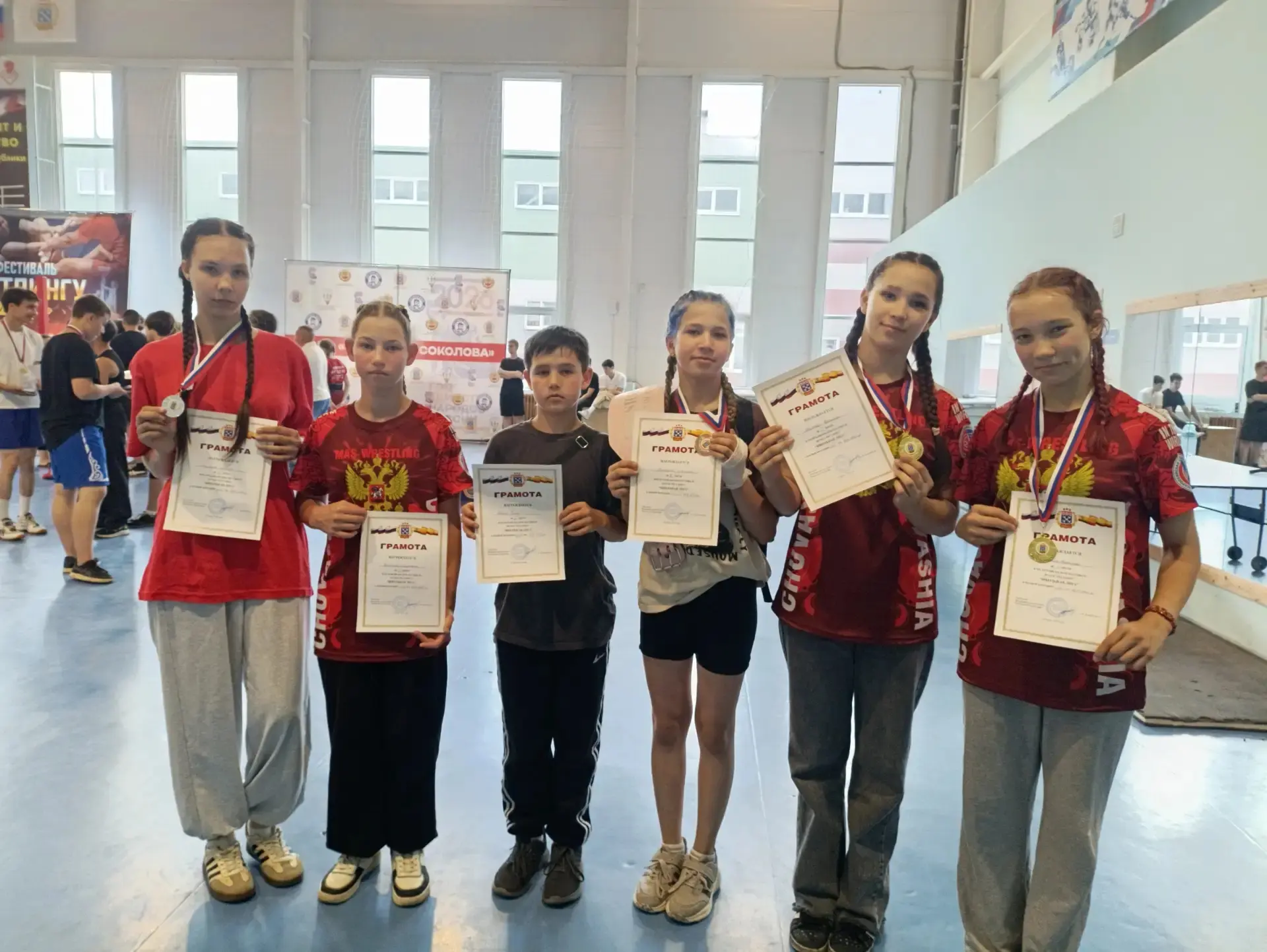 🔥 Блестящий триумф наших спортсменов на республиканском помосте! 🏆💪

11 июня в Чебоксарах состоял