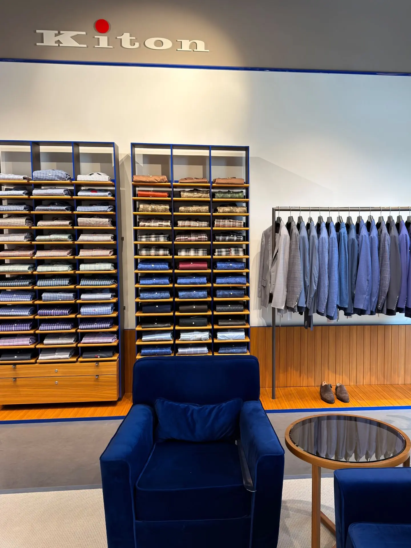 Приглашаем на шопинг в Arkhangelskoye Outlet. Коллекции известных мировых брендов со ск...