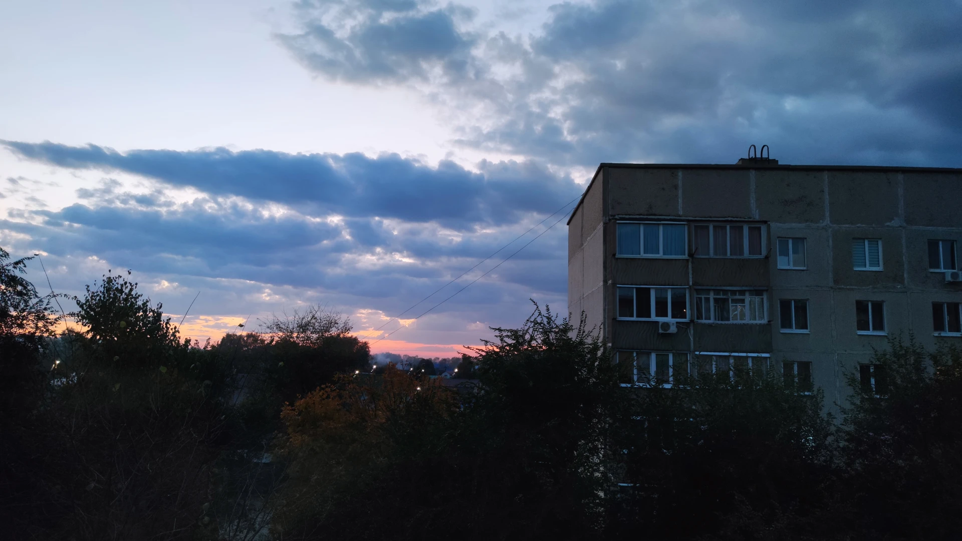 Закат в Кувандыке сейчас. Какой будет погода завтра?
