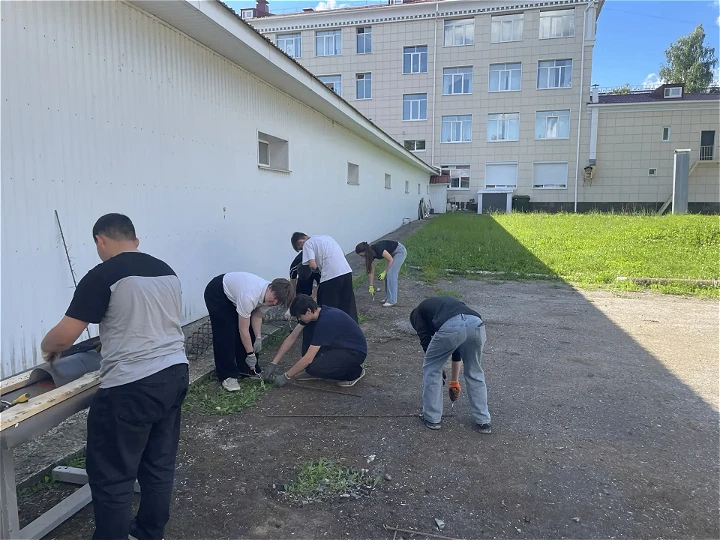 Продолжается обучение по линии РСО: будущие арматурщики осваивают профессию!

Наши ребята, проходящи