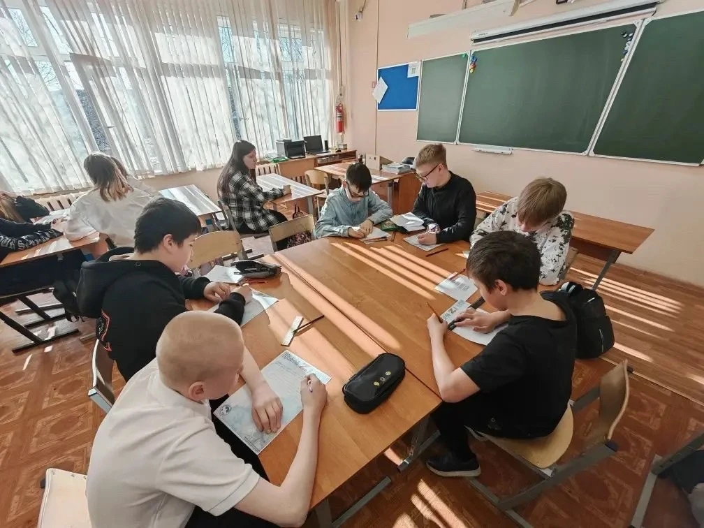 ✉️«Письма Победы» объединяют поколения!  В рамках декады «Помним! Славимся! Гордимся!» 6 «А» класс н