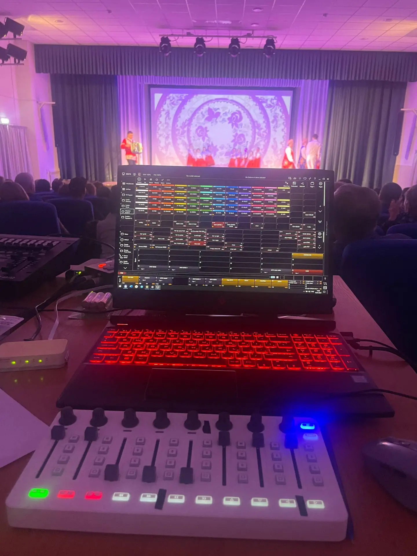 Пару лет назад писал в тг про миди-контроллер M-VAVE SMC-MIXER, с тех пор этот контролл...