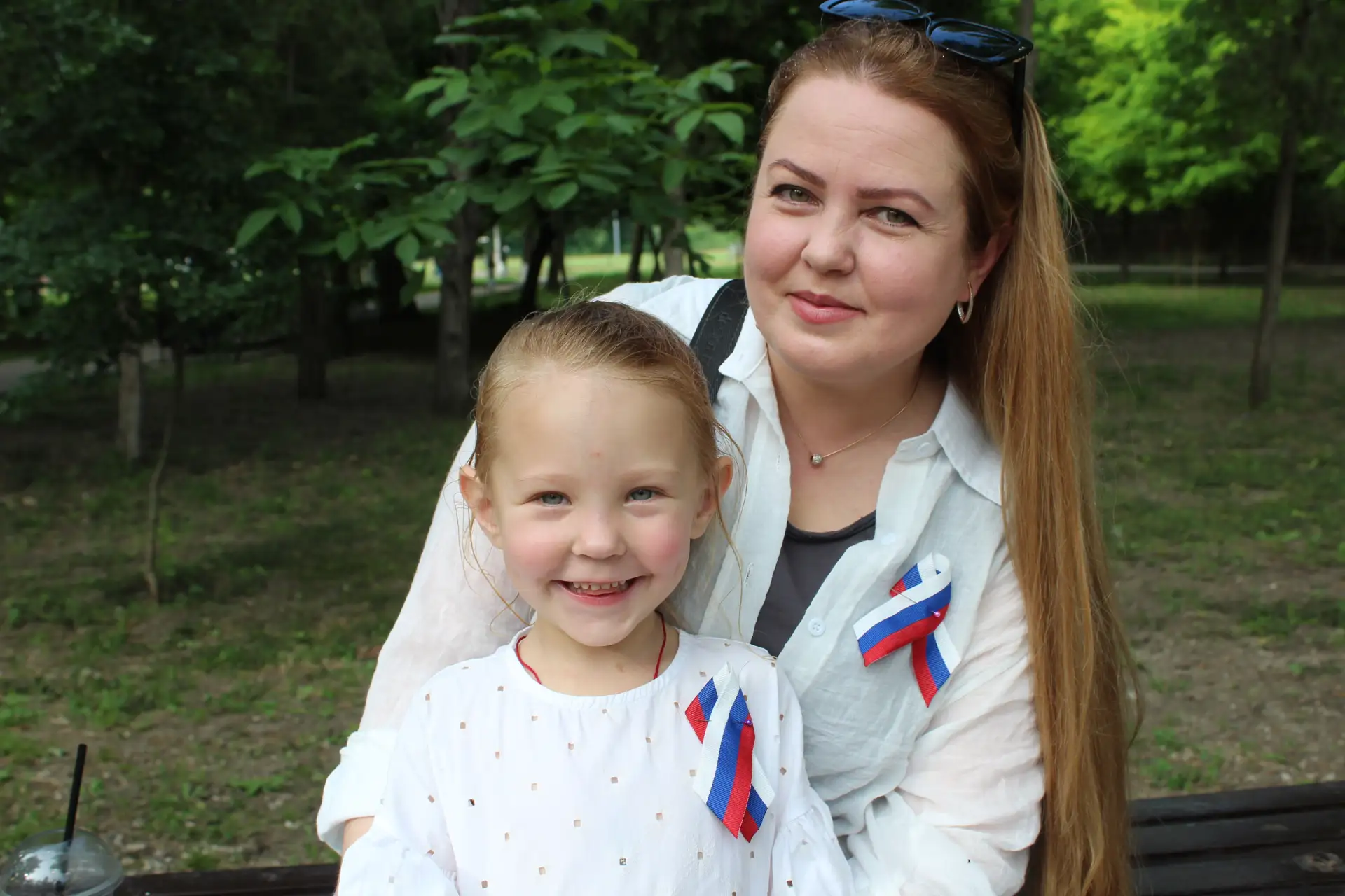 Российский триколор в сердце Зеленокумска! 🇷🇺

12 июня, в День России, Нижний парк Зеленокумска на