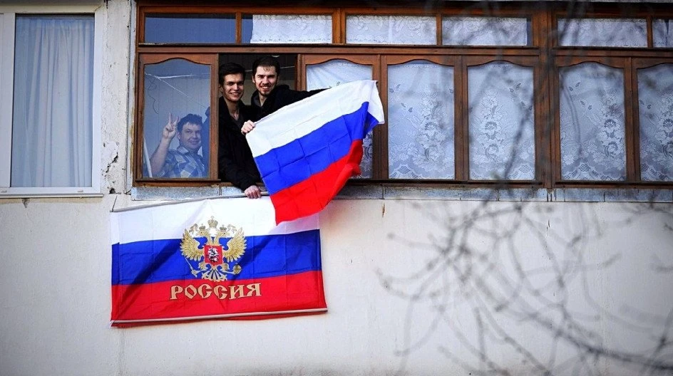 Флаг — это звучит гордо, или С чего начинается Родина