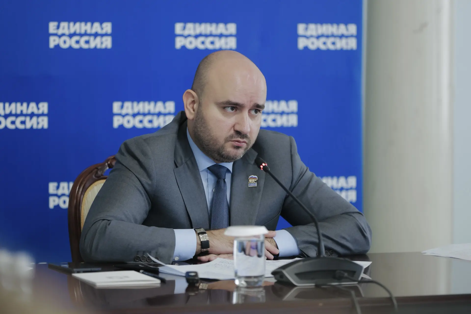 Рабочий день как секретарь местного отделения «Единой России» продолжил на заседании Пр...