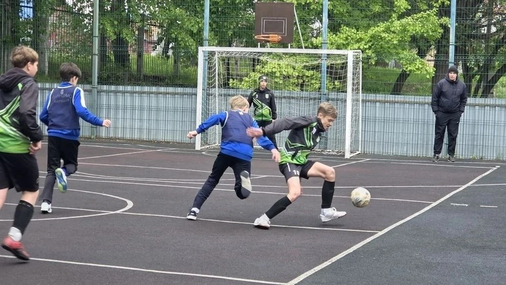 ⚽Школьники Барнаула стали участниками городских соревнований по мини-футболу    В пятницу, 22 мая, в