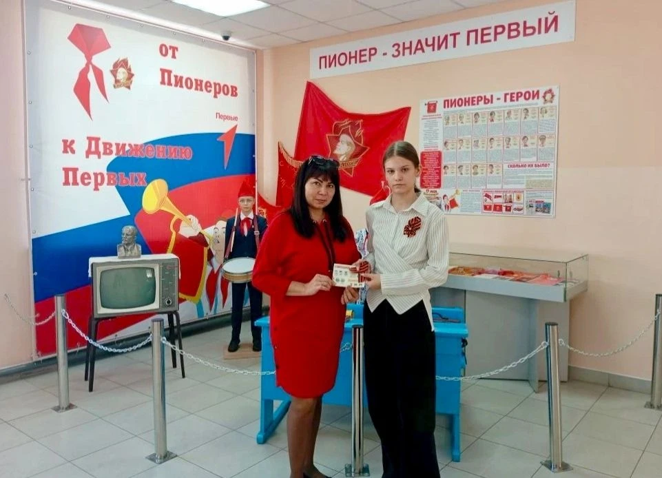 В нашей школе проходит Всероссийская акция «Георгиевская ленточка»! В школе царит особа...