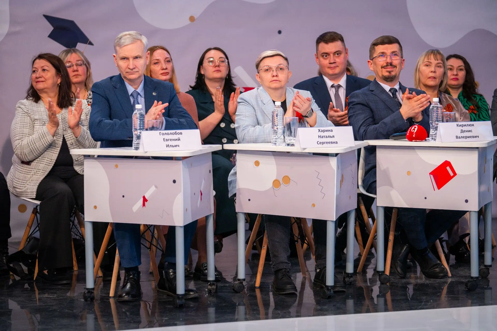 💯 В Ханты-Мансийске прошел финал региональной олимпиады школьников «Умницы и умники Югры»!  В интелл