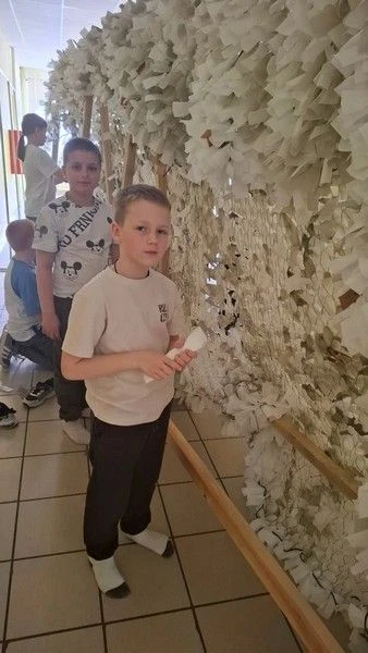 Сотрудники и ученики нашей школы под руководством учителя технологии Мигачевой И.А. про...