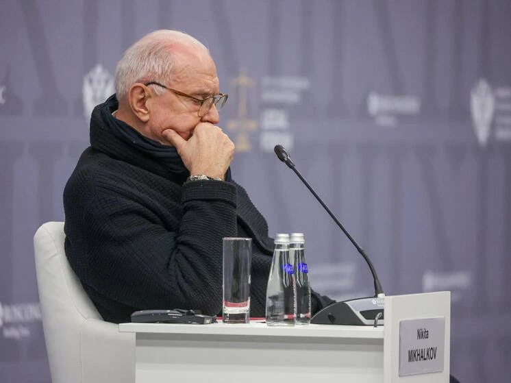 Артисты, которые уехали из России после 2022 года, потеряли не страну, а себя💯, — режи...