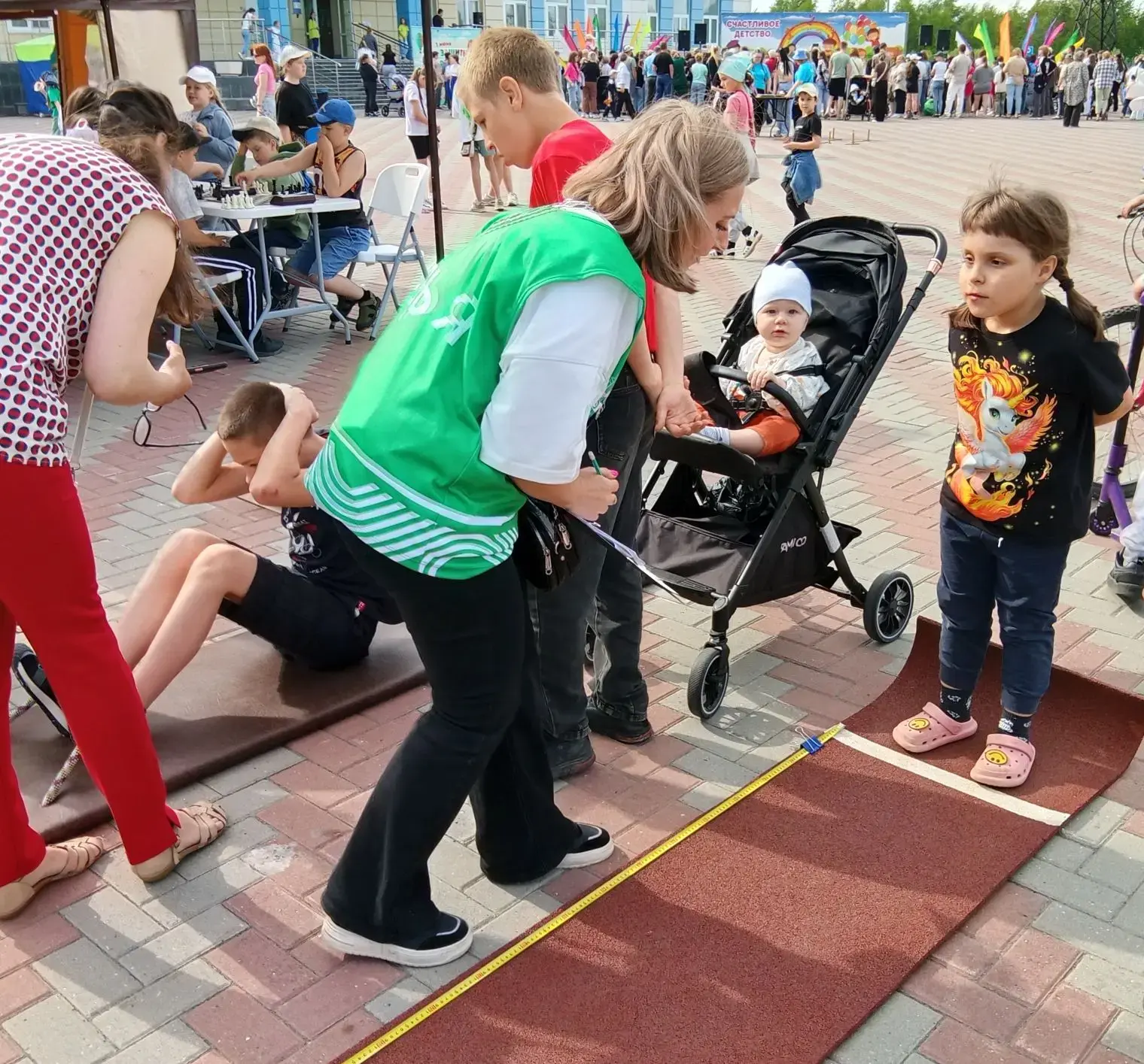 В поселке Винзили с размахом отметили День защиты детей! Праздничное мероприятие прошло...
