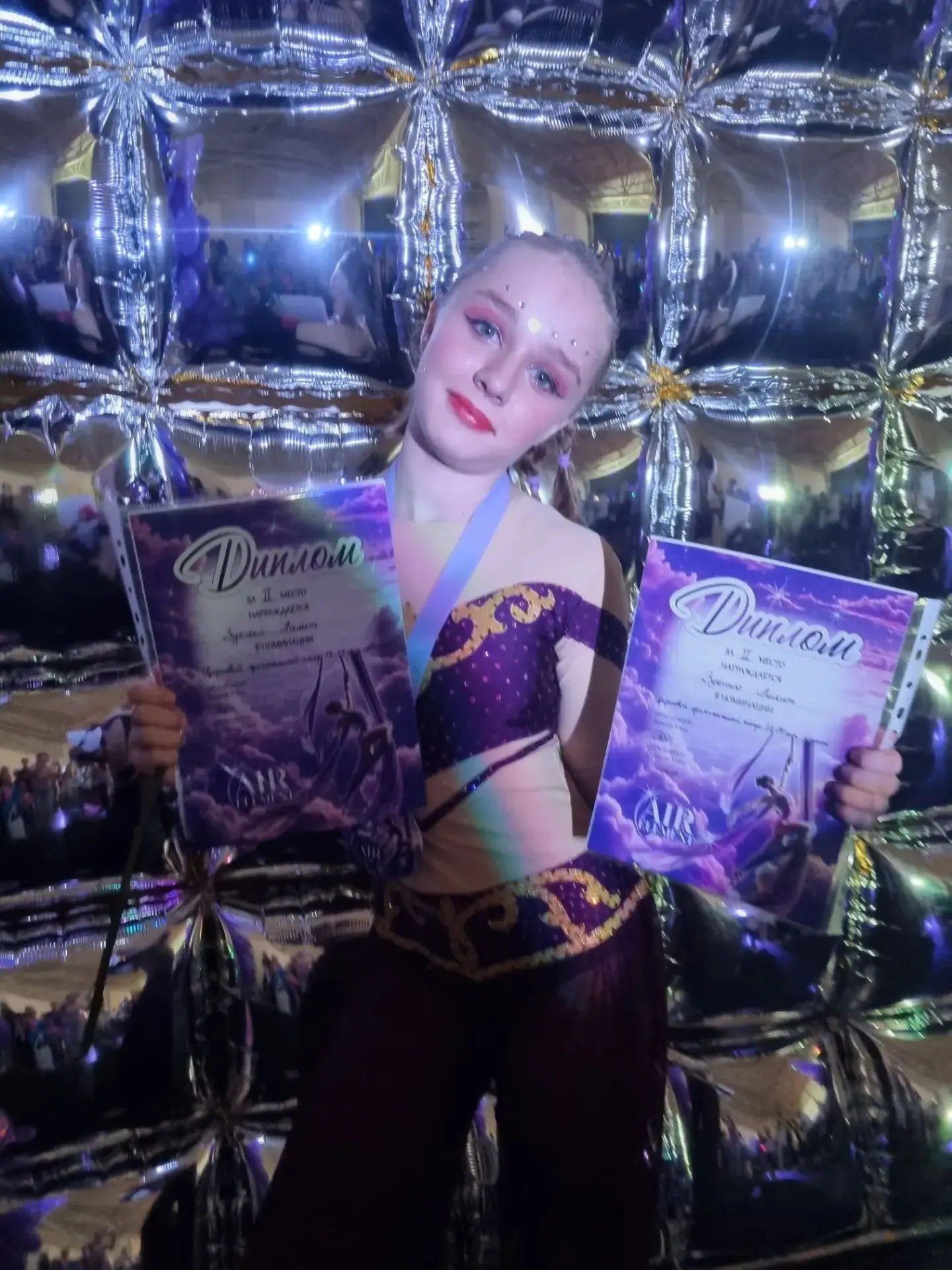 🎪В Рязани прошёл фестиваль воздушной гимнастики «AIR ELEMENT». Его участницей стала уч...