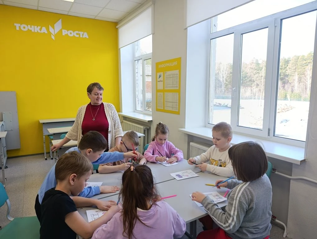 В МОУ «СОШ пос. Уральский» на базе центра образования «Точка роста» организована и пров...