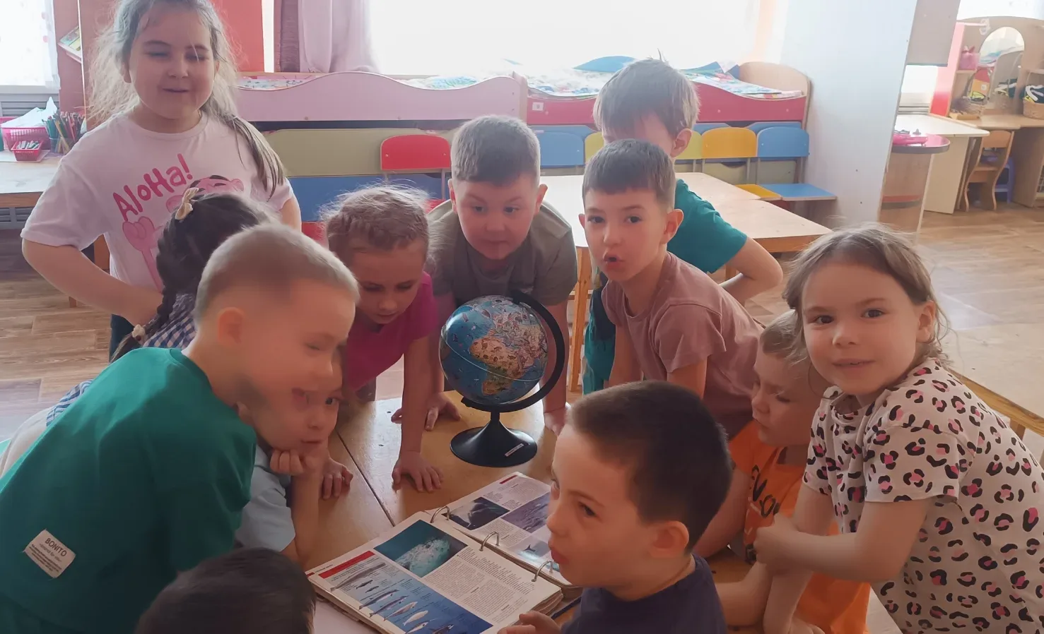 На этой неделе ребята группы "Солнышка" отправились в увлекательное путешествие🌏— изуч...