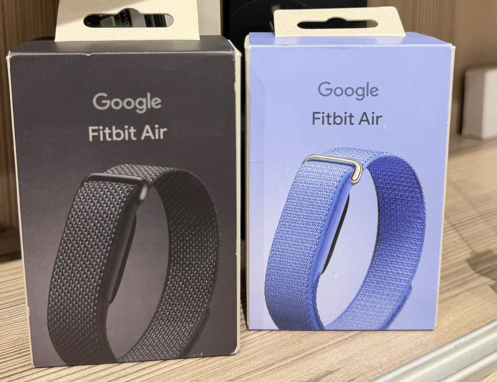 Google Fitbit Air — лёгкий фитнес-трекер без экрана, который незаметно следит за вашим ...