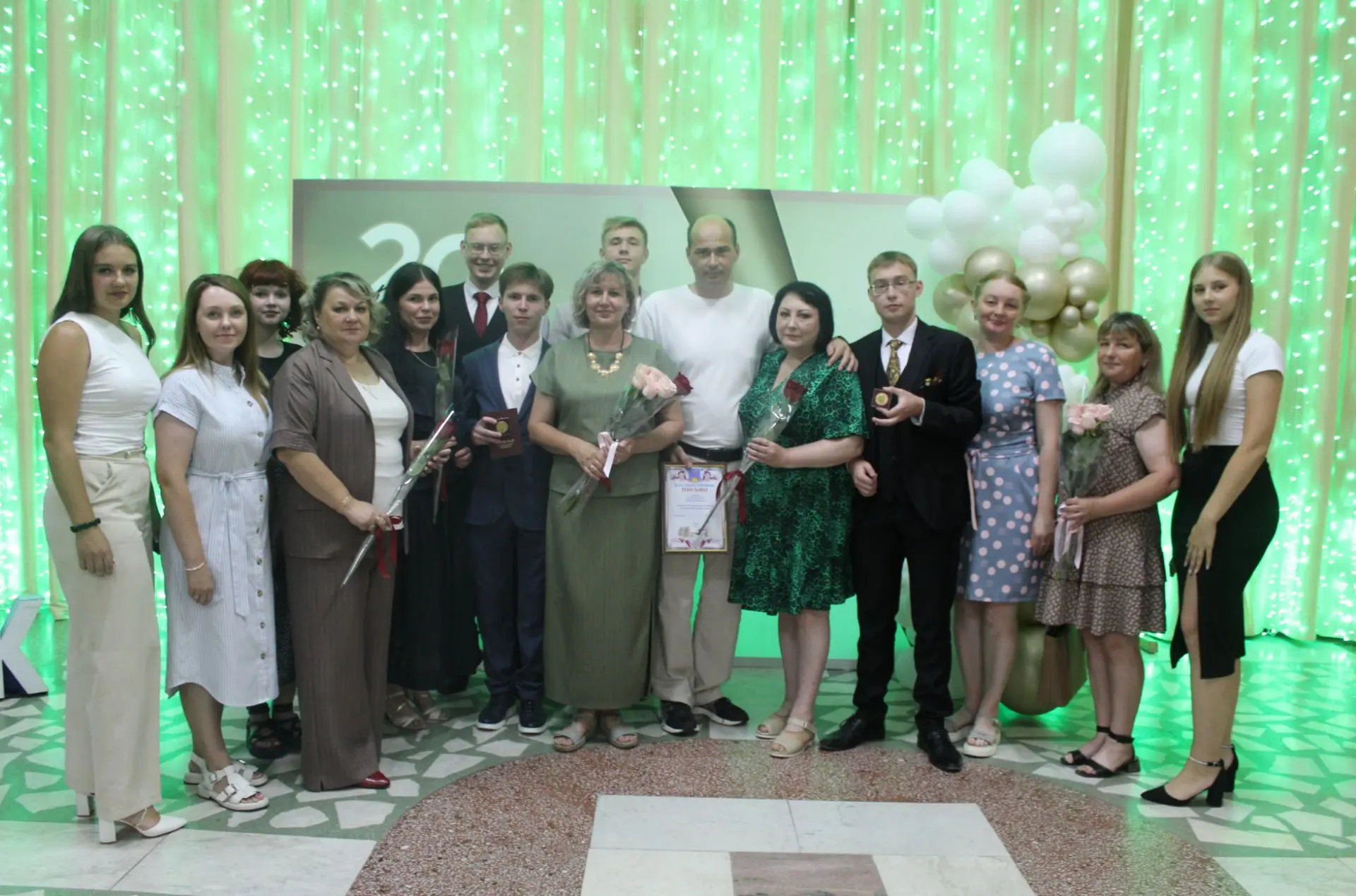 Праздник чествования медалистов ✨

В  ГДК «Строитель» прошло главное событие этого лета — лучших вып