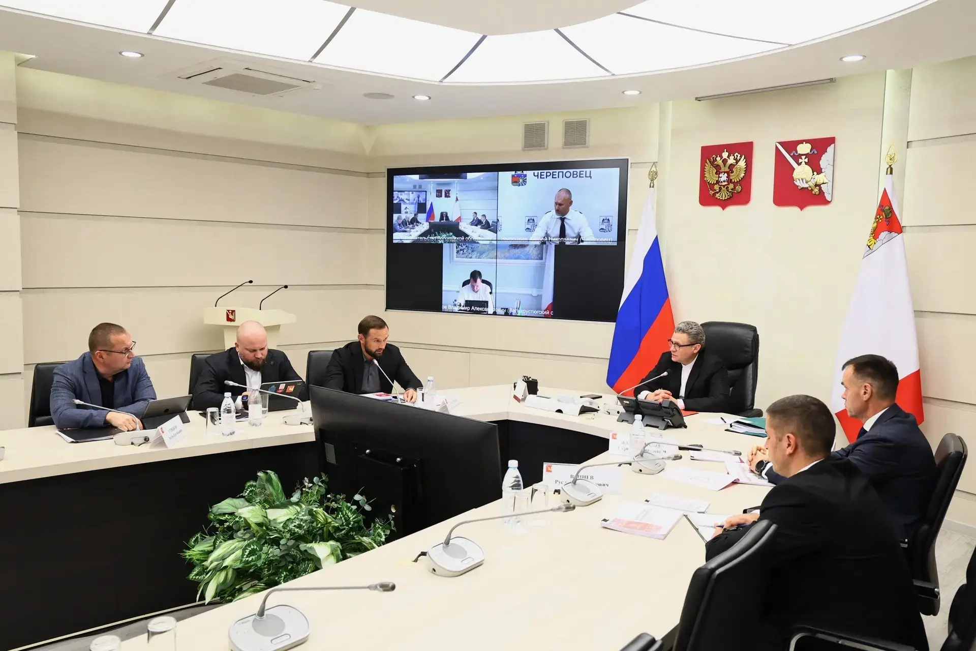 Губернатор провел заседание оргкомитета по подготовке к юбилеям Вологды, Череповца и Ве...