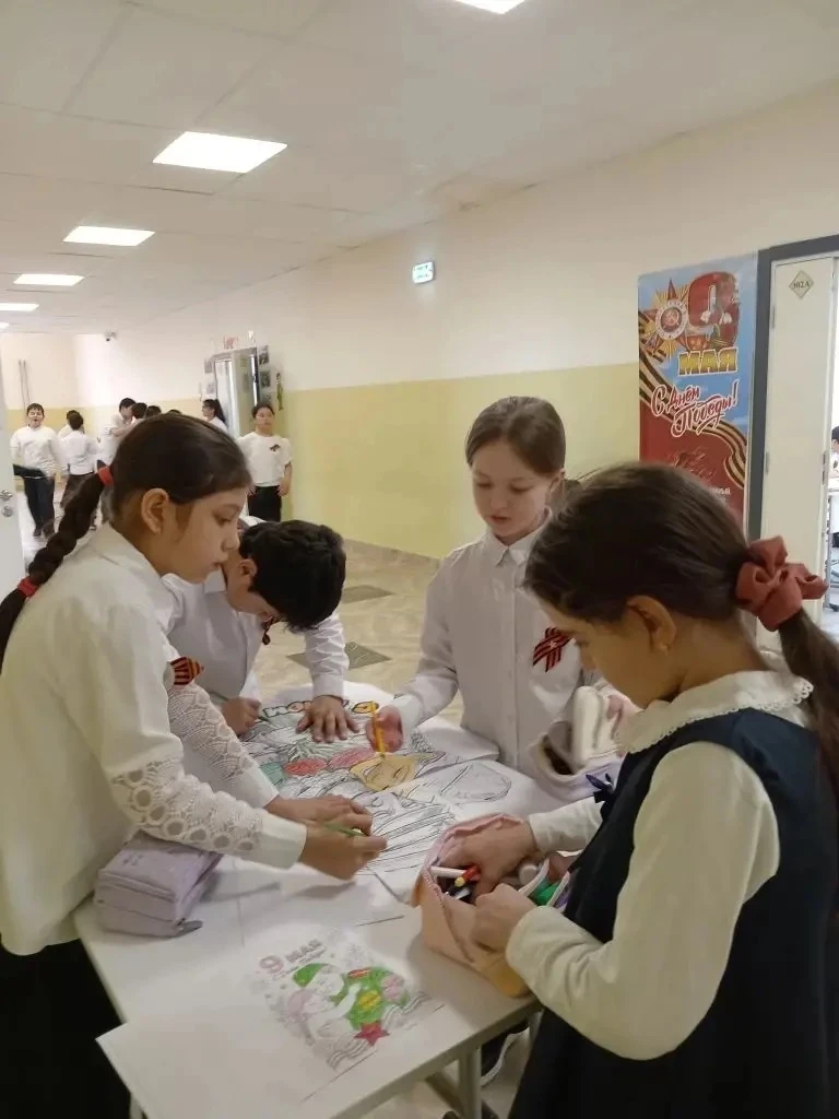 🎨 Не просто раскраска, а история в деталях  В преддверии Дня Победы наши ученики 3 и 4-х классов ста