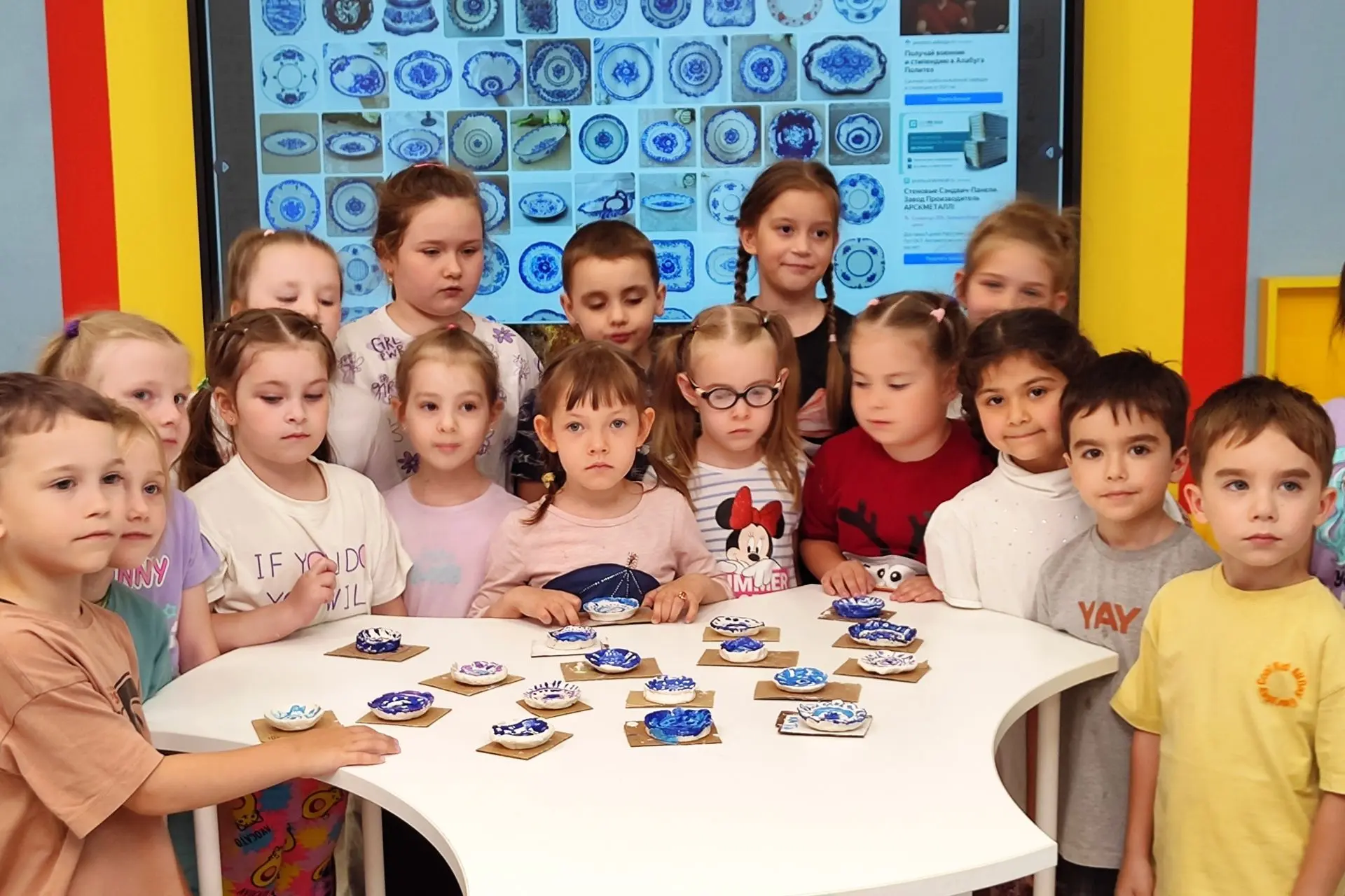 В городских библиотеках проходят творческие занятия для детей и подростков!

В городских библиотеках