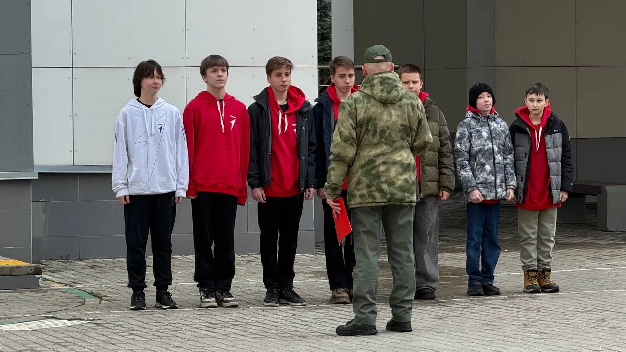 🤍Активисты Движения Первых 1537 и Юнармейцы 1537 под руководством своих кураторов – советников дирек