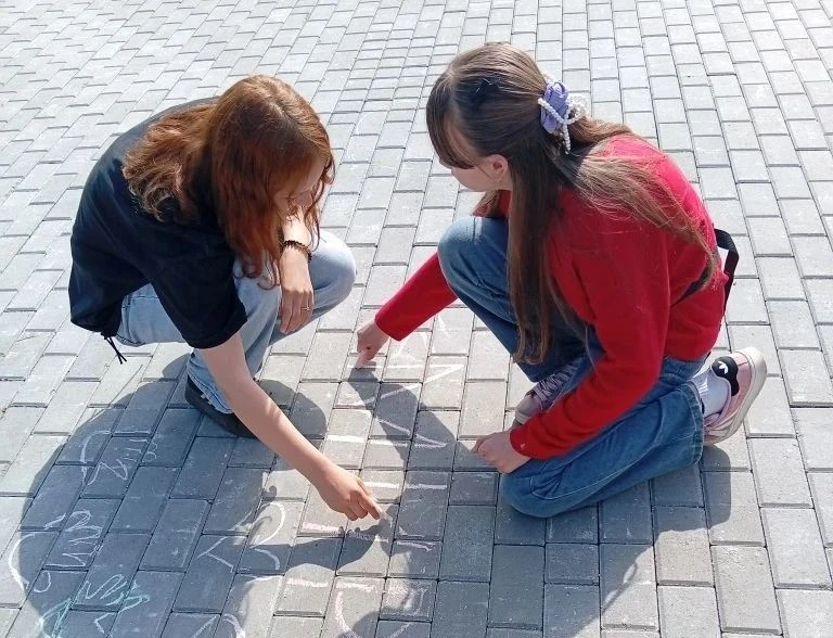 Яркое лето в "Солнышке"! ☀️🎨В нашем летнем пришкольном лагере МБОУ Тверецкой СОШ "Солнышко" царит а