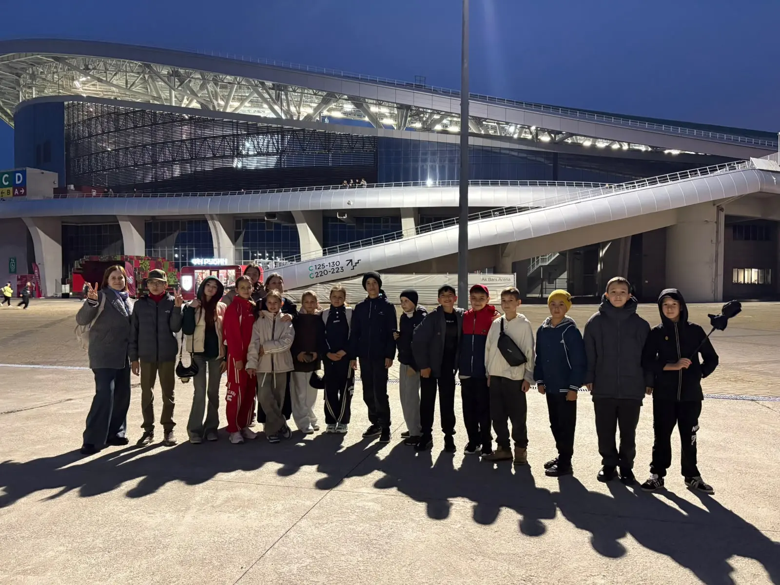 🚌⚽️ Десант болельщиков из Мокрокурналинской, Лебединской и Сахаровской школ в деле!