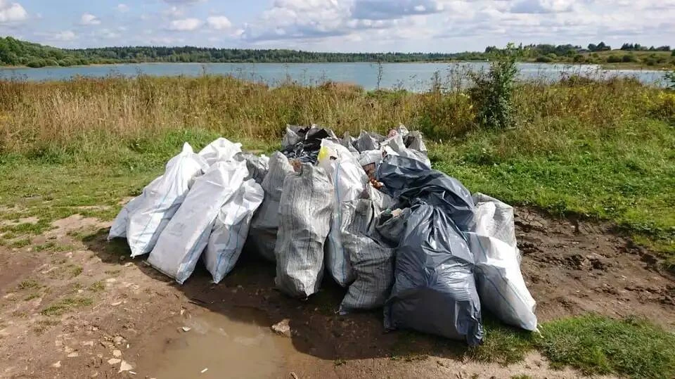 В Тамбовской области более 100 километров берегов водоемов очистили от мусора.