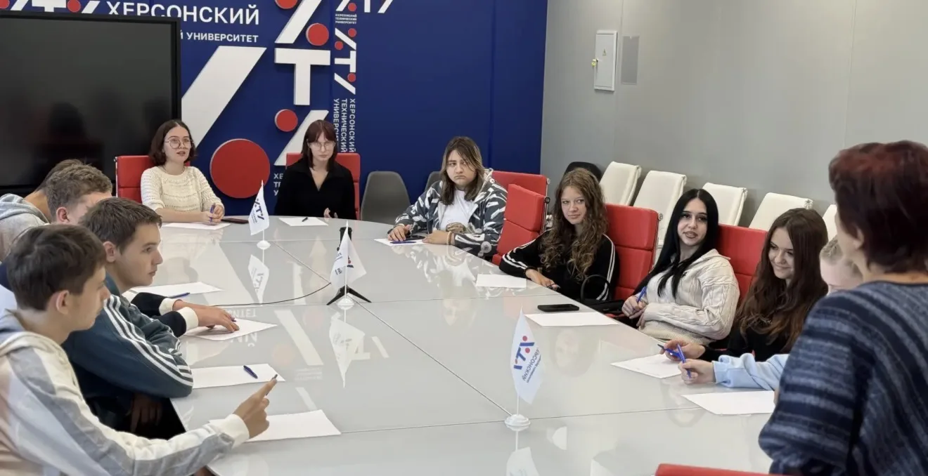 ⚖️ Студенты Политехнического колледжа ХТУ посетили лекцию о привлечении несовершеннолет...