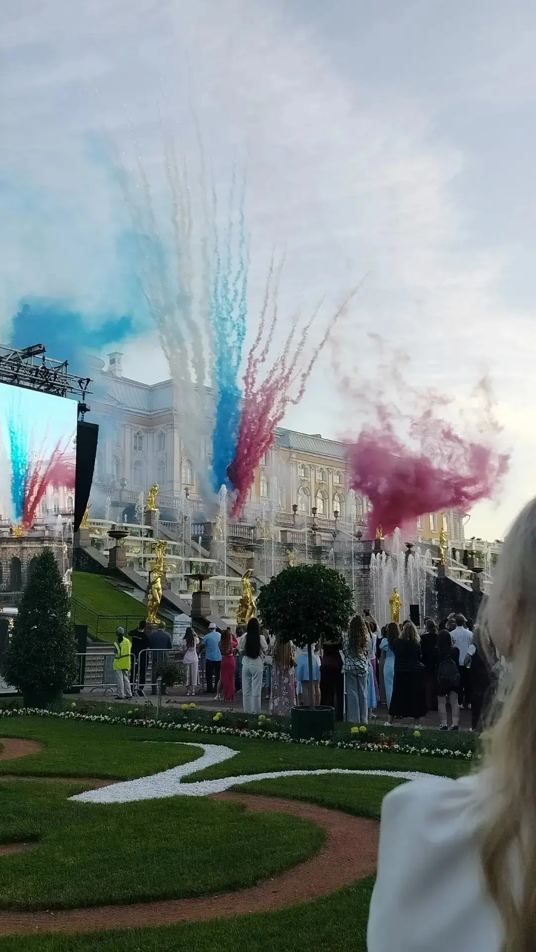 Бал медалистов, прошедший в Петергофе, стал ярким, незабываемым событием для наших выпускников#ГБОУ4