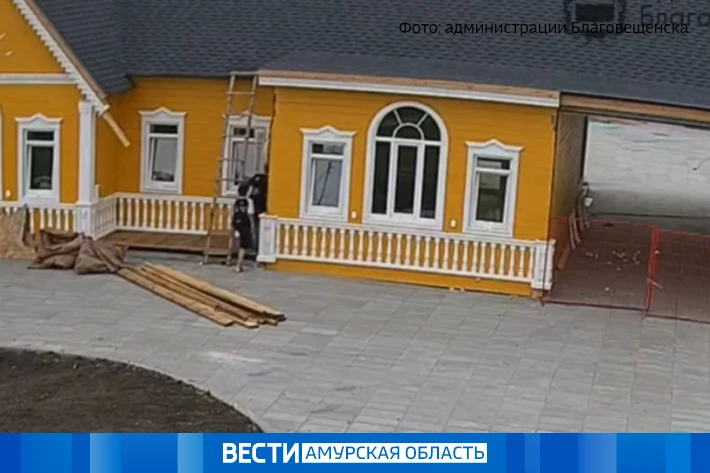 Уголовное дело и отработка: хулиганы ответят за порчу «Амурских сезонов»

Общая сумма ущерба превыси