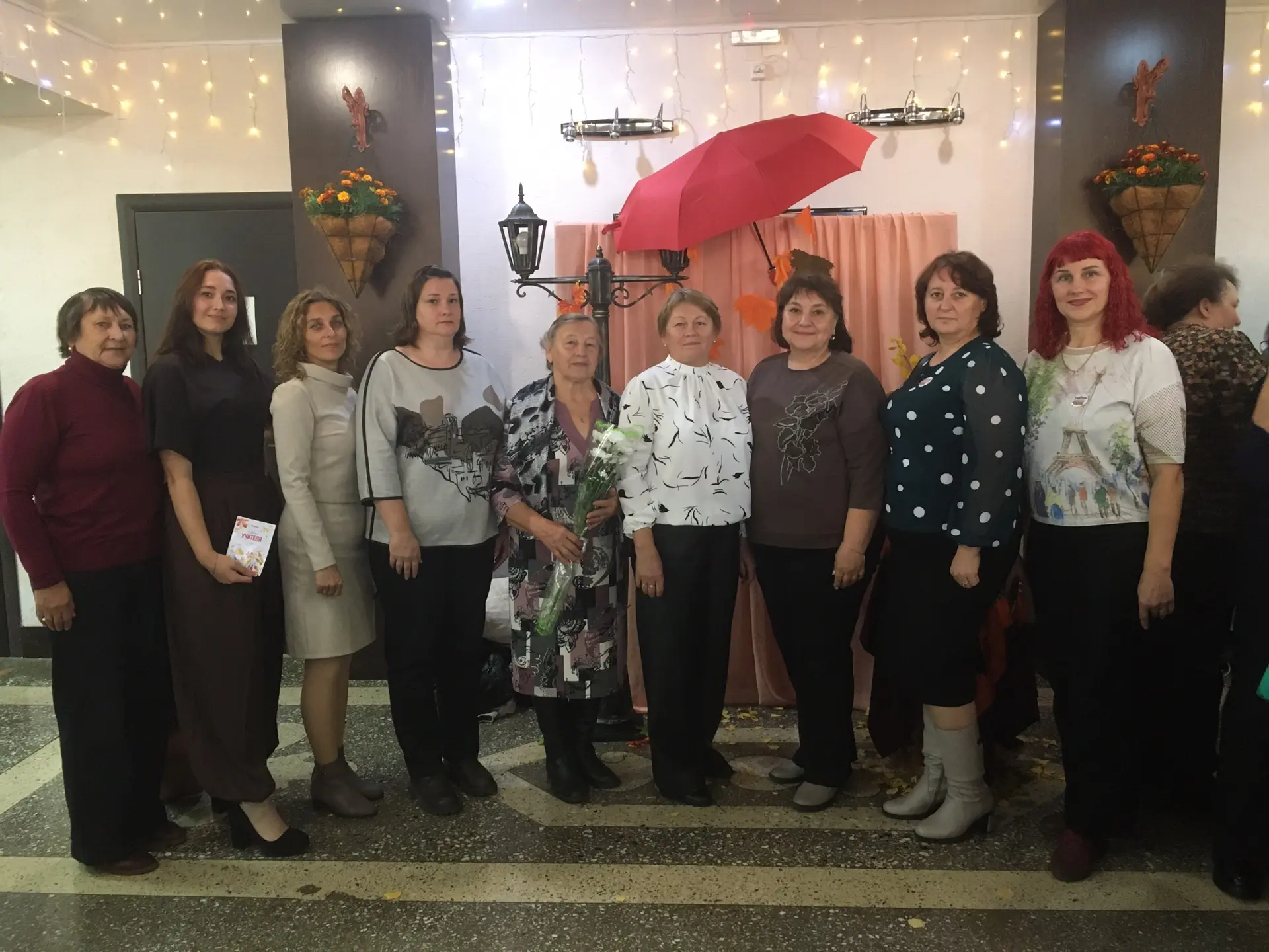Сегодня делегация от нашей школы приняла участие в торжественном мероприятии, посвящённ...